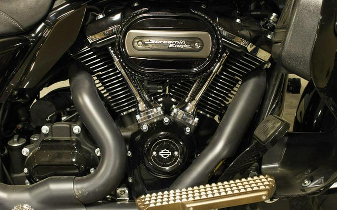 2018 Harley-Davidson® FLHXS - Street Glide® Special