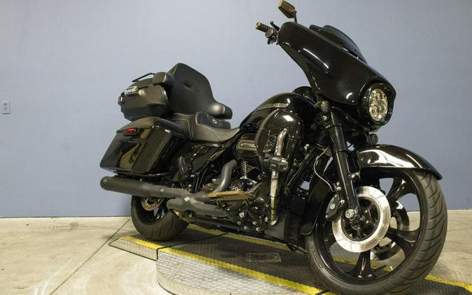 2018 Harley-Davidson® FLHXS - Street Glide® Special