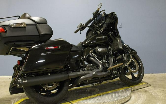 2018 Harley-Davidson® FLHXS - Street Glide® Special