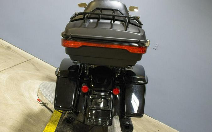 2018 Harley-Davidson® FLHXS - Street Glide® Special