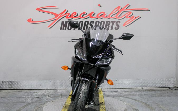 2023 Yamaha YZF-R3 ABS