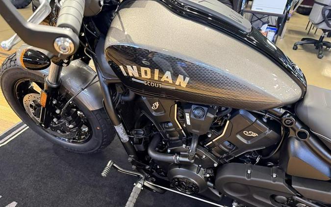 2026 Indian Motorcycle® Scout® Bobber Limited +Tech Heavy Metal Smoke