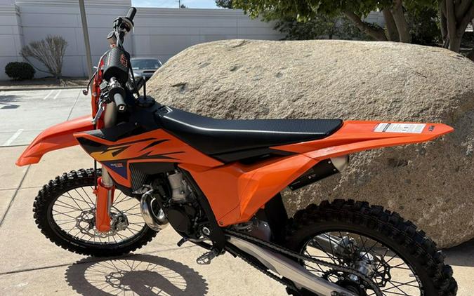 2026 KTM SX 300