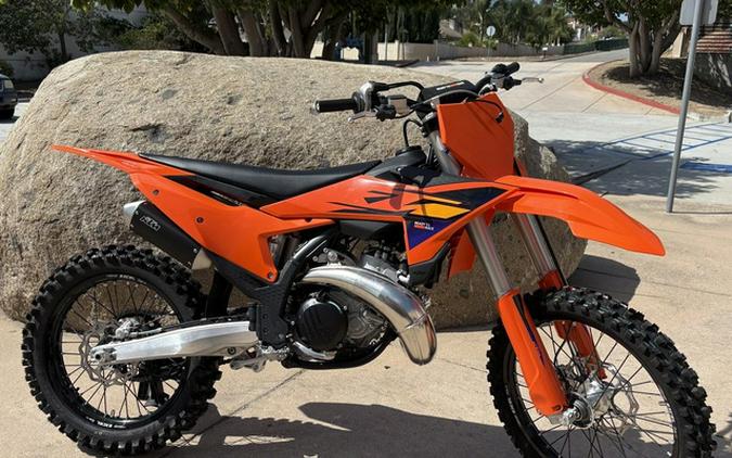2026 KTM SX 300