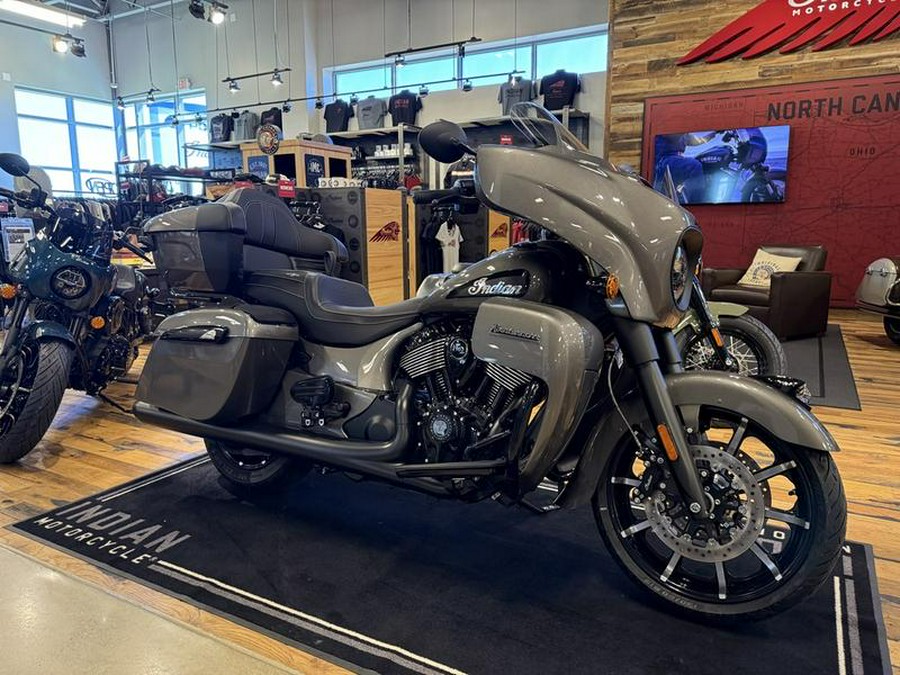 2025 Indian Motorcycle® Roadmaster® Dark Horse® w/Powerband Audio Heavy Metal