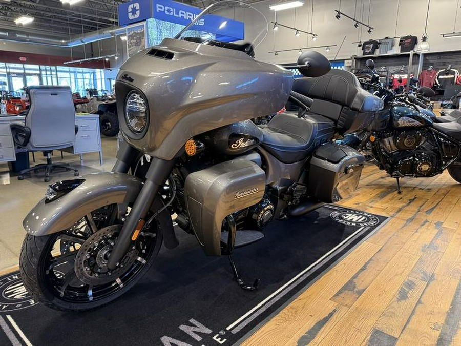 2025 Indian Motorcycle® Roadmaster® Dark Horse® w/Powerband Audio Heavy Metal