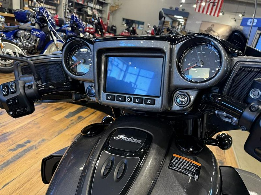 2025 Indian Motorcycle® Roadmaster® Dark Horse® w/Powerband Audio Heavy Metal