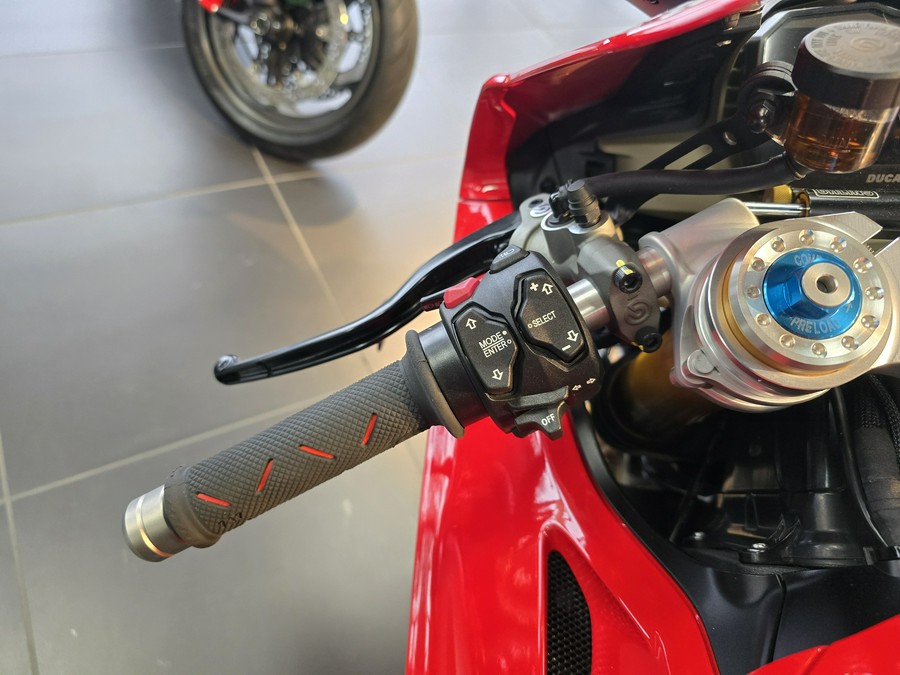 2023 Ducati Panigale V4 R