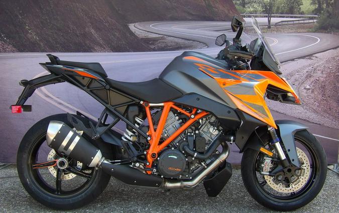 2024 KTM 1290 Super Duke GT