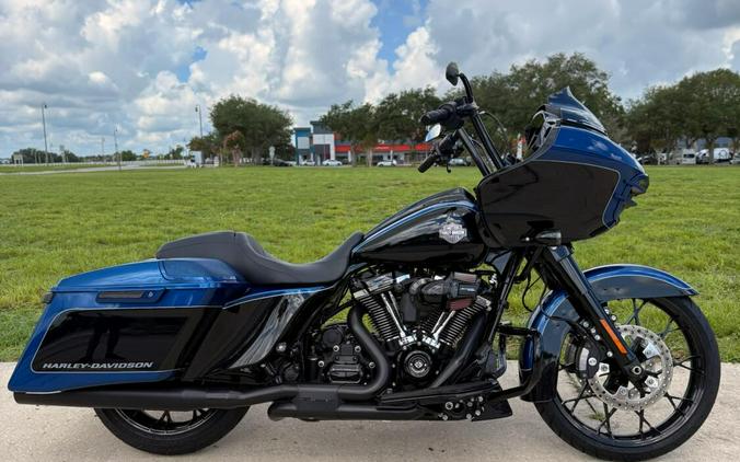 FLTRXS 2022 Road Glide Special