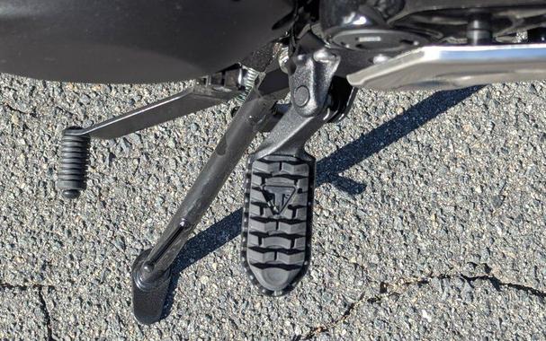 2025 Triumph Scrambler 400 XC Racing Yellow