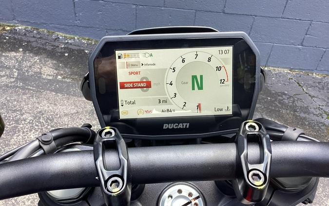 2026 Ducati MONSTER 896