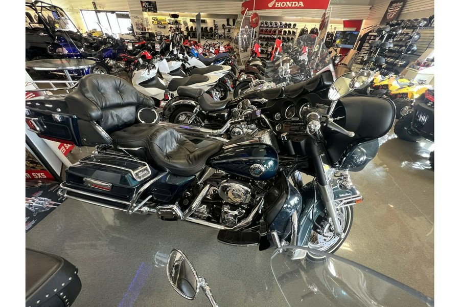 2002 Ultra Classic - Harley-Davidson®