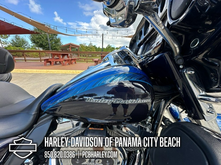 2014 Harley-Davidson CVO™ Electra Glide Ultra Limited®