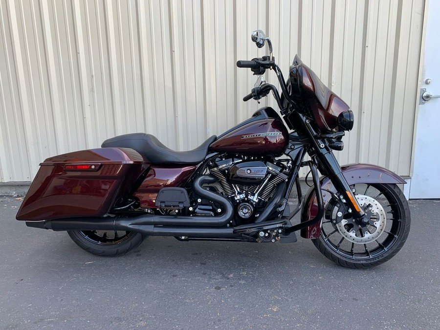 2018 Harley-Davidson® FLHXS - Street Glide® Special