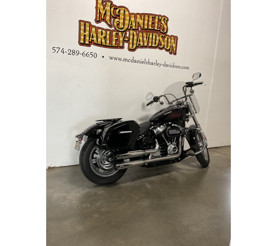 2023 Harley-Davidson® Softail® Standard Vivid Black