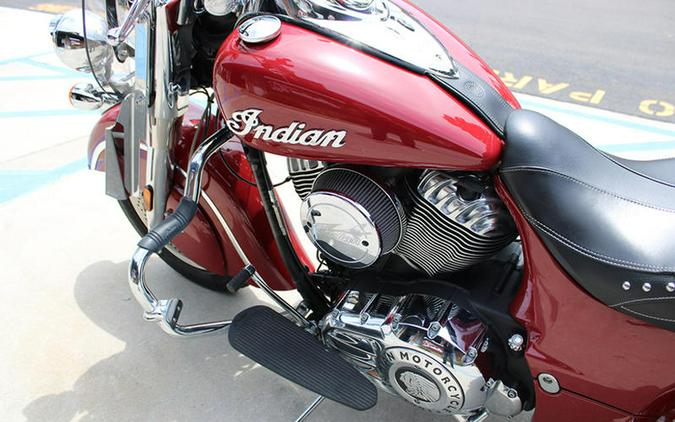 2016 Indian Motorcycle® Springfield™ Indian Motorcycle® Red