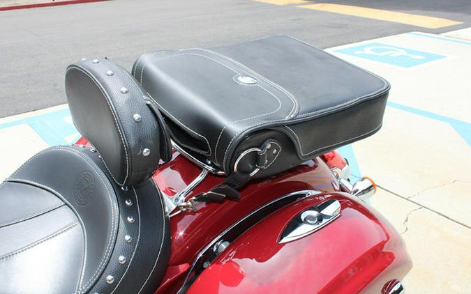 2016 Indian Motorcycle® Springfield™ Indian Motorcycle® Red
