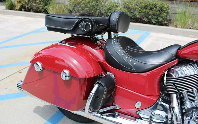 2016 Indian Motorcycle® Springfield™ Indian Motorcycle® Red