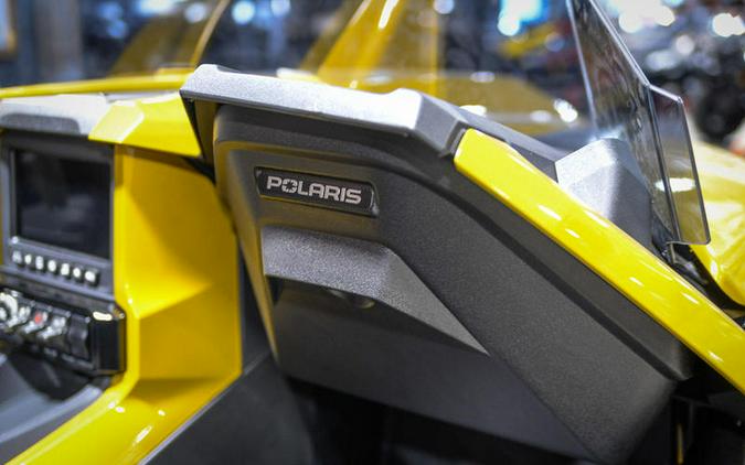 2024 Polaris Slingshot® Slingshot® R AutoDrive Gold Rush