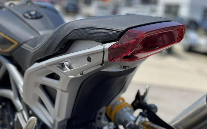 2023 Indian Motorcycle® FTR R Carbon Carbon Fiber