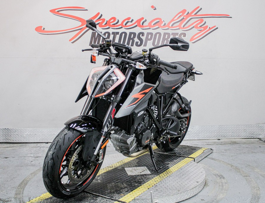 2017 KTM 1290 Super Duke R