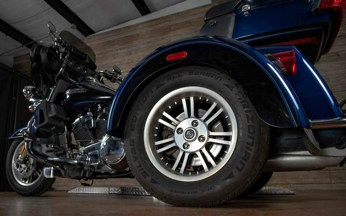2014 FLHTCUTG - Tri Glide® Ultra - Harley-Davidson®