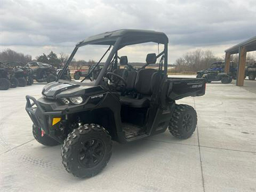 2024 Can-Am Defender XT HD9