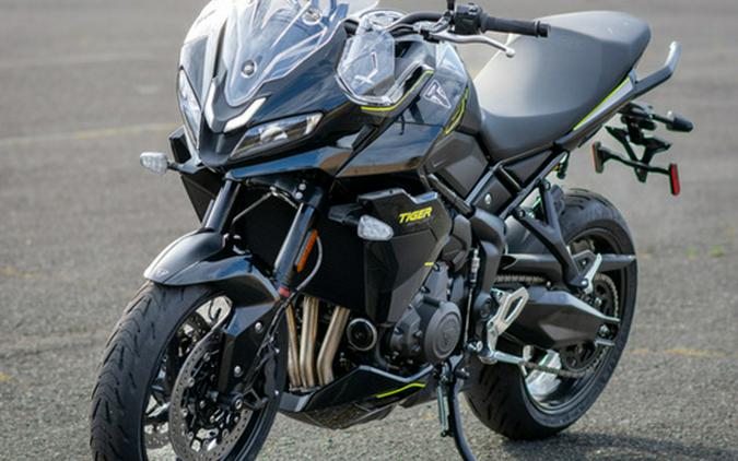 2025 Triumph Tiger Sport 800 Sapphire Black
