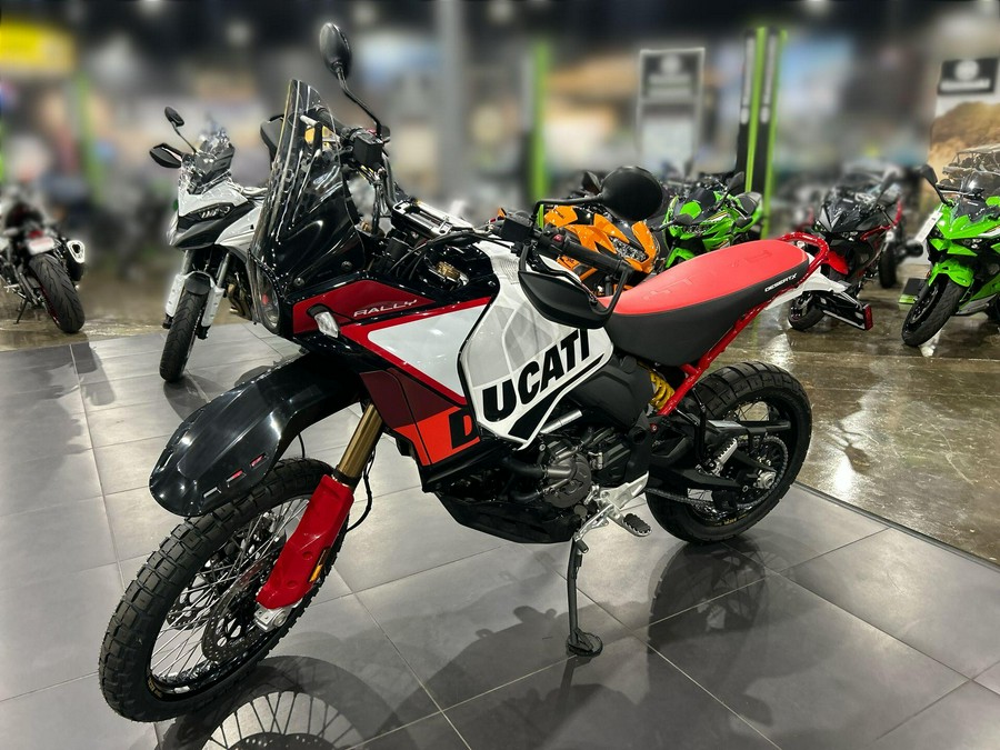 2025 Ducati DESERTX RALLY