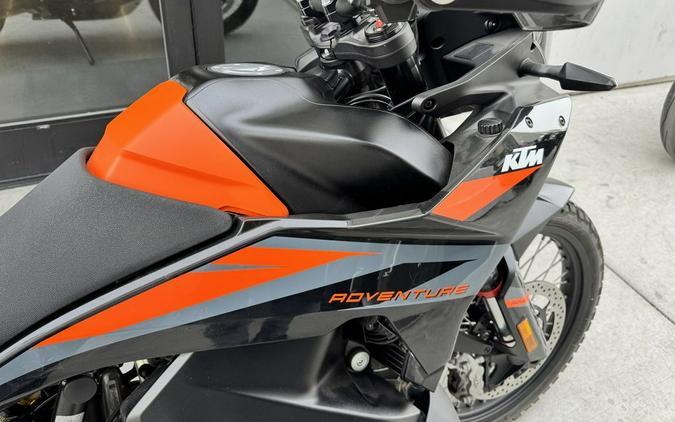 2023 KTM 890 Adventure
