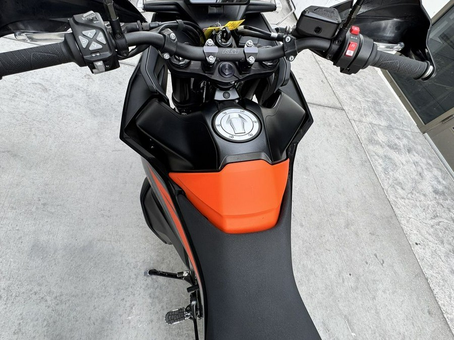 2023 KTM 890 Adventure