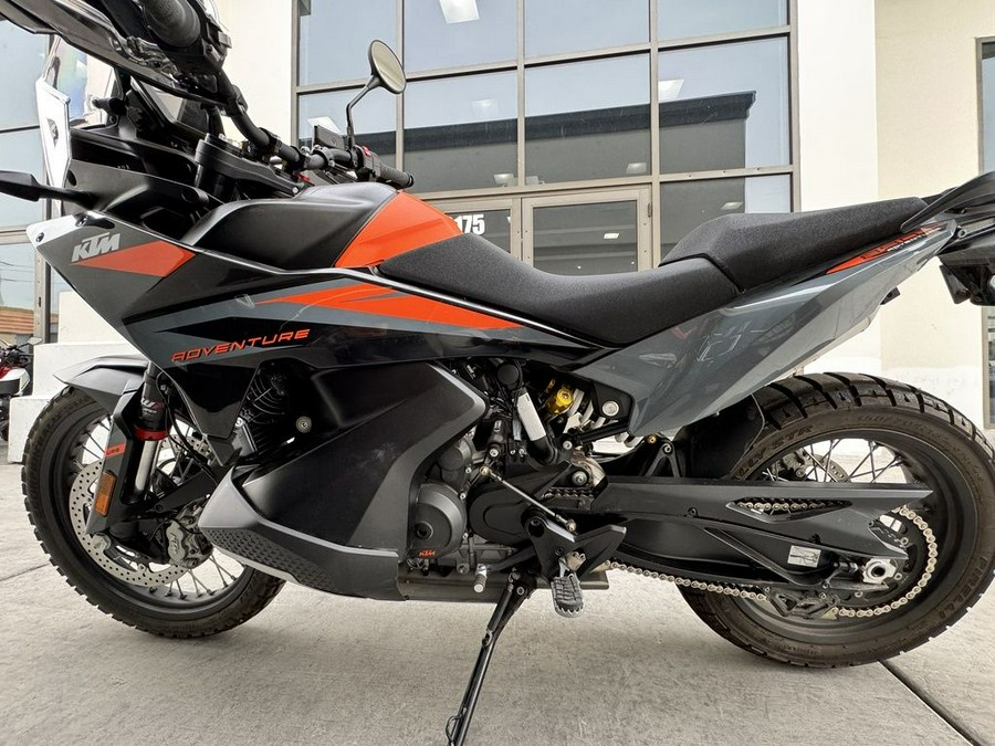 2023 KTM 890 Adventure