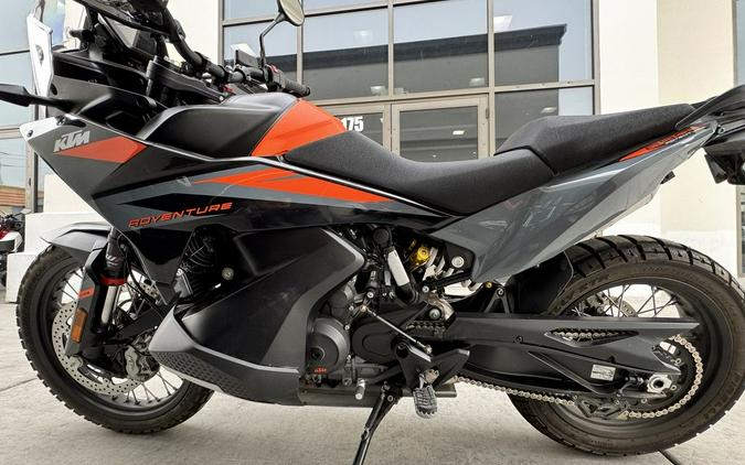 2023 KTM 890 Adventure