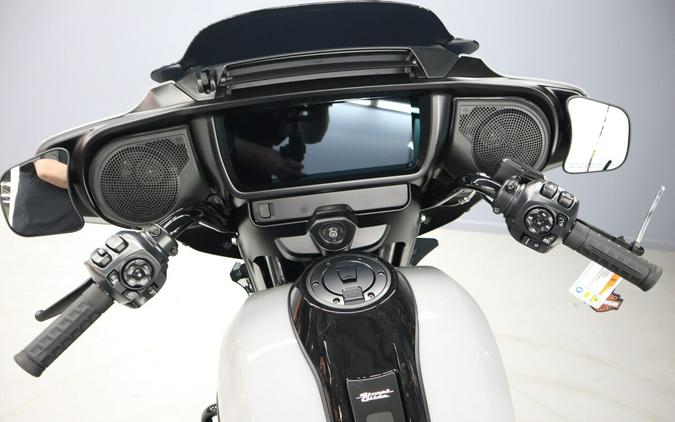 2025 Harley-Davidson Street Glide FLHX