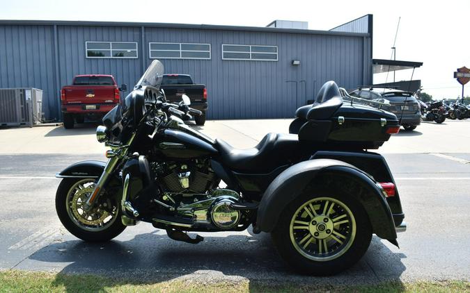 FLHTCUTG Tri Glide Ultra