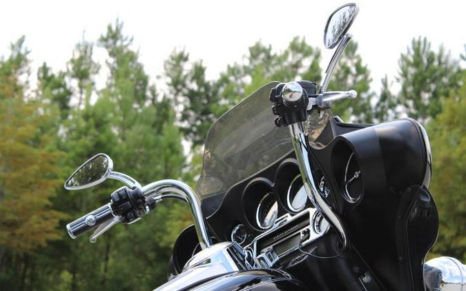 2013 Harley-Davidson® FLHTCU - Electra Glide® Ultra Classic®