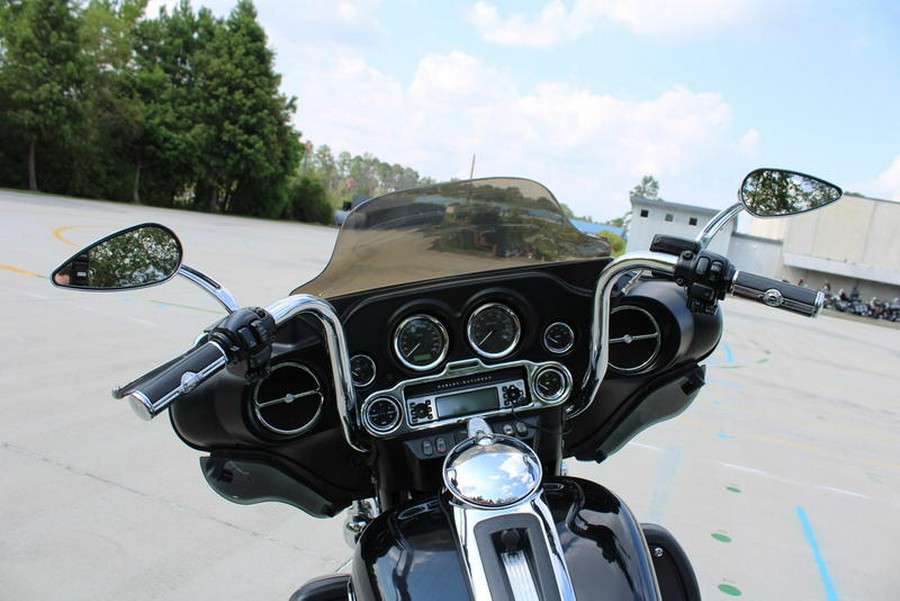 2013 Harley-Davidson® FLHTCU - Electra Glide® Ultra Classic®