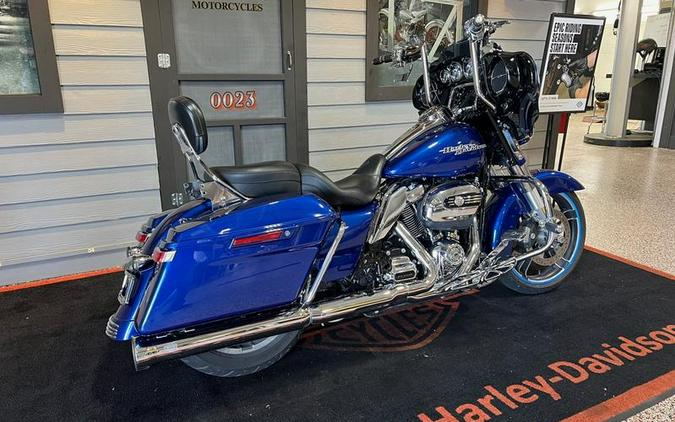 2017 Harley-Davidson® FLHXS - Street Glide® Special