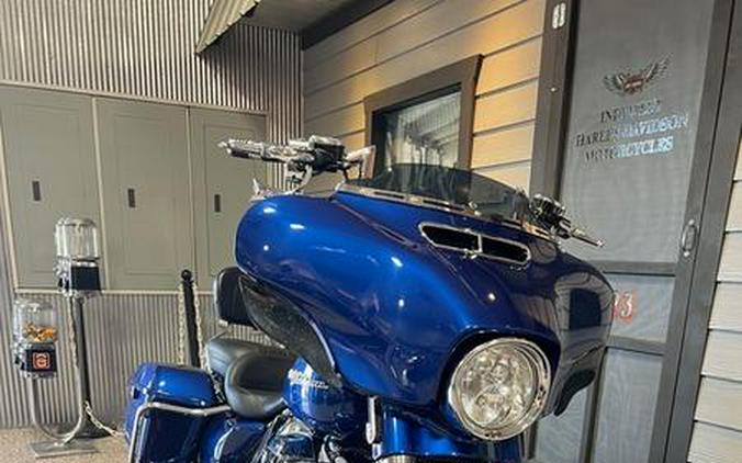 2017 Harley-Davidson® FLHXS - Street Glide® Special
