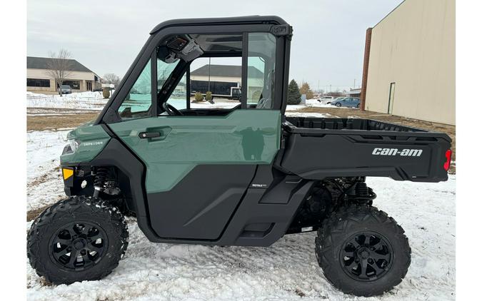 2026 Can-Am SSV DEF DPSCAB 65 HD9
