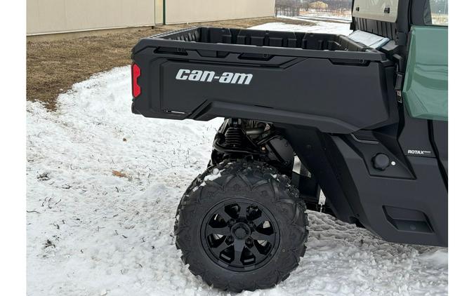 2026 Can-Am SSV DEF DPSCAB 65 HD9