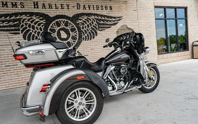 2017 Harley-Davidson® FLHTCUTG - Tri Glide® Ultra