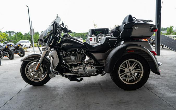 2017 Harley-Davidson® FLHTCUTG - Tri Glide® Ultra