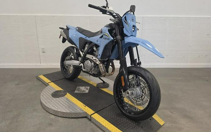 2026 Suzuki DR-Z 4SM