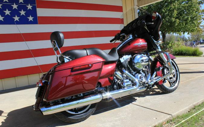 2015 Harley-Davidson® FLHX - Street Glide®