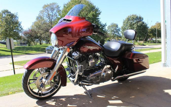 2015 Harley-Davidson® FLHX - Street Glide®