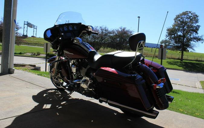 2015 Harley-Davidson® FLHX - Street Glide®