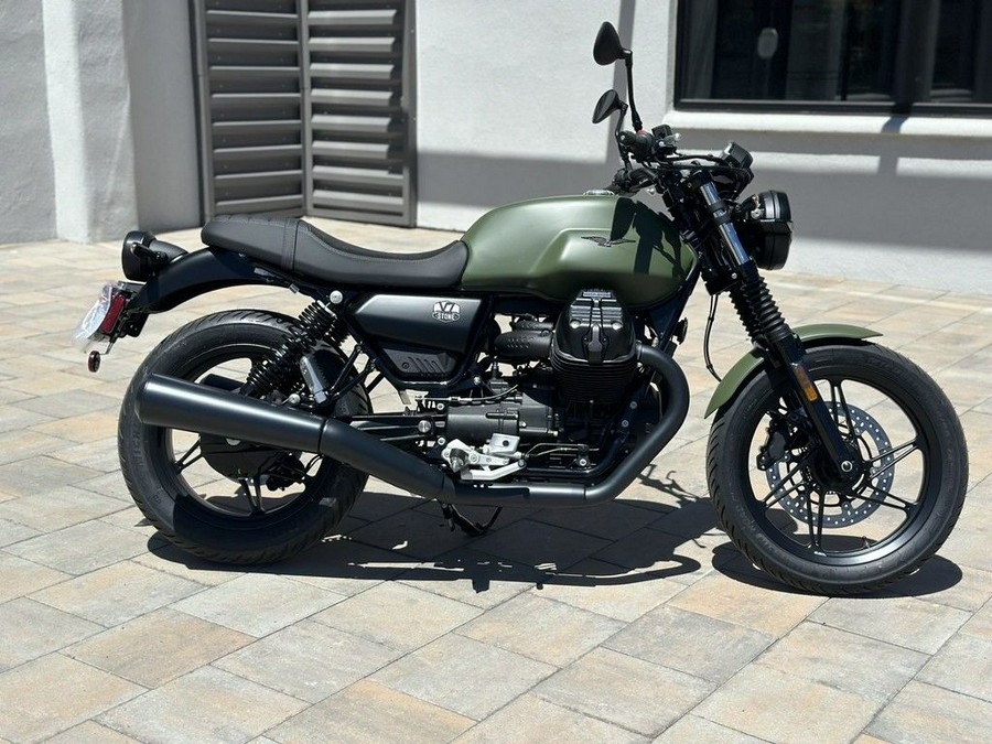 2024 Moto Guzzi V7 Stone