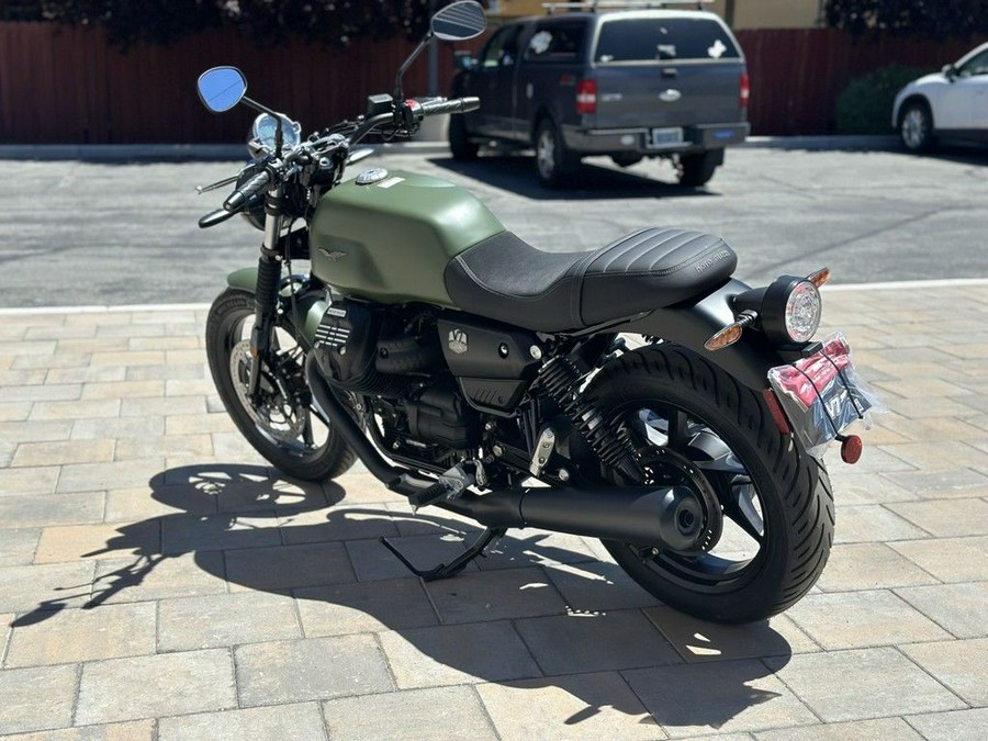 2024 Moto Guzzi V7 Stone